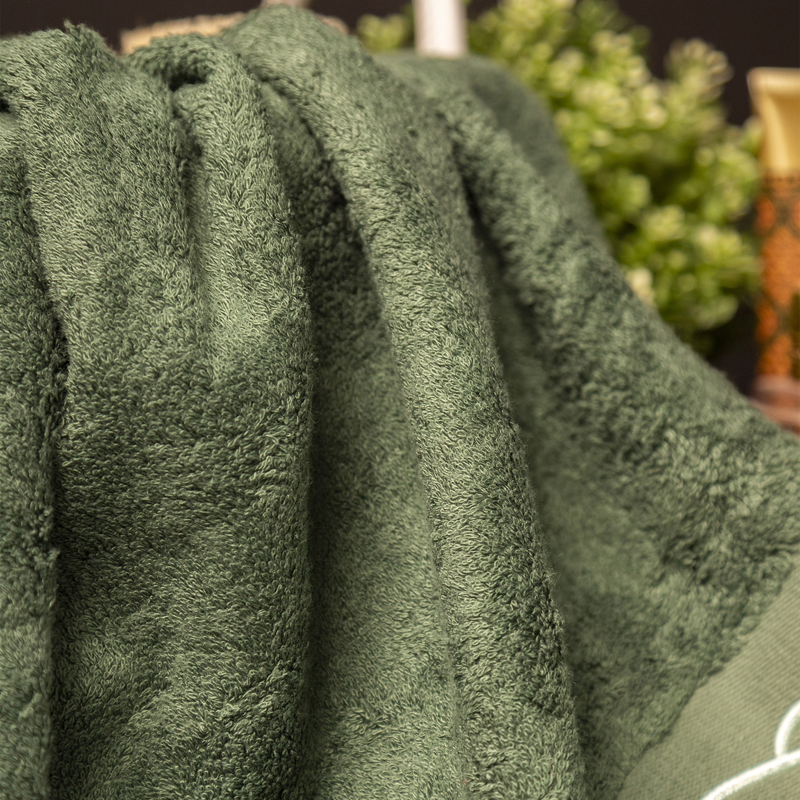 Полотенце ЛЮКСУРИ темно-зеленое