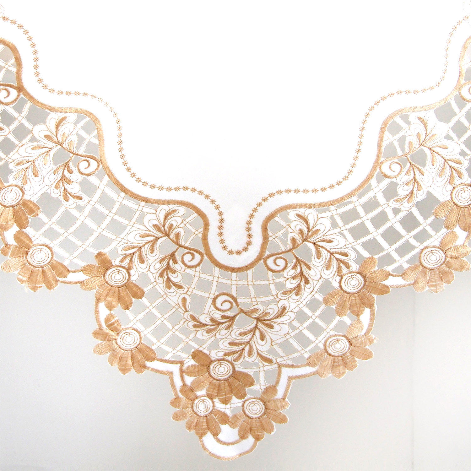 Скатерть 2385 белая