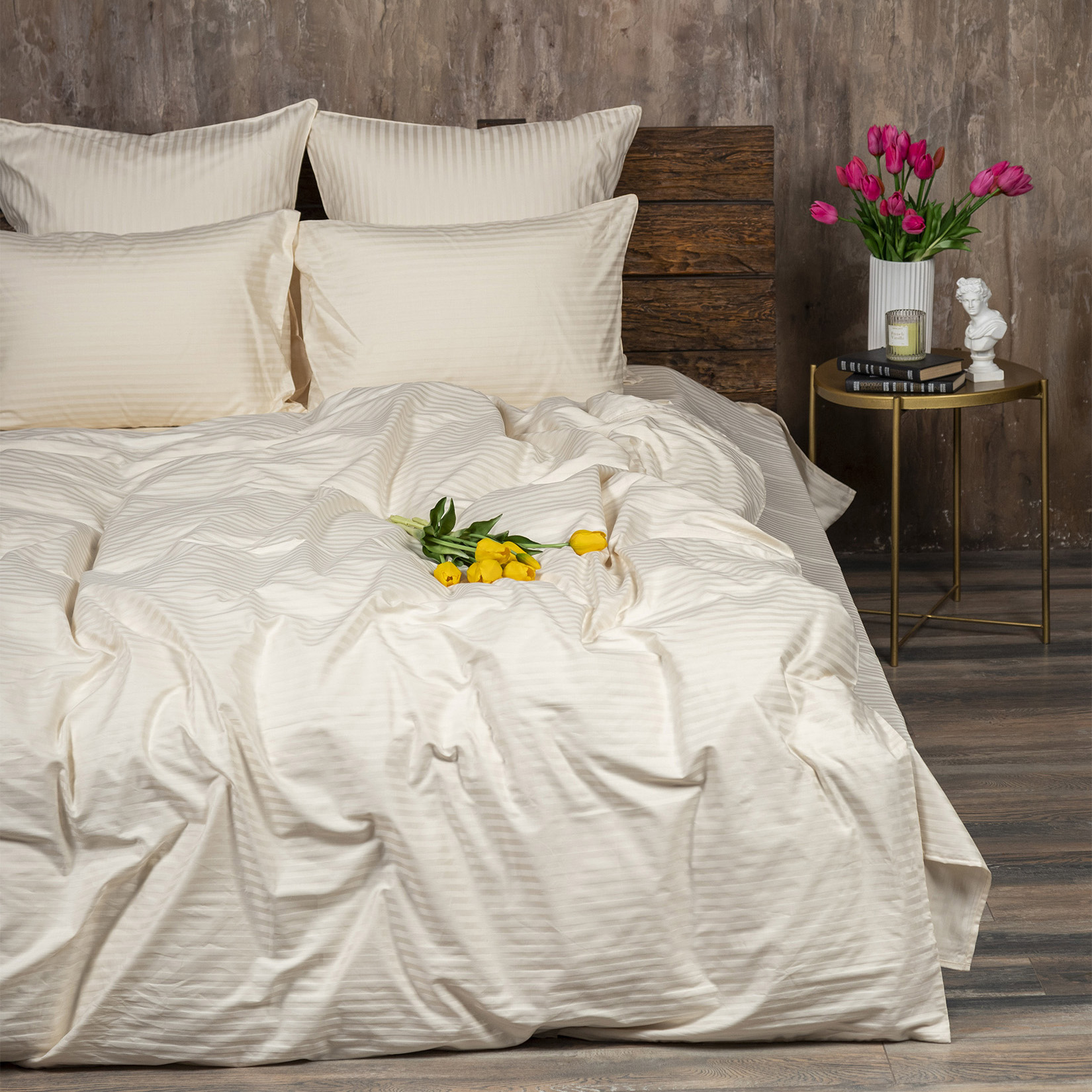 Комплект постельного белья Сатин-Страйп молочный 1901