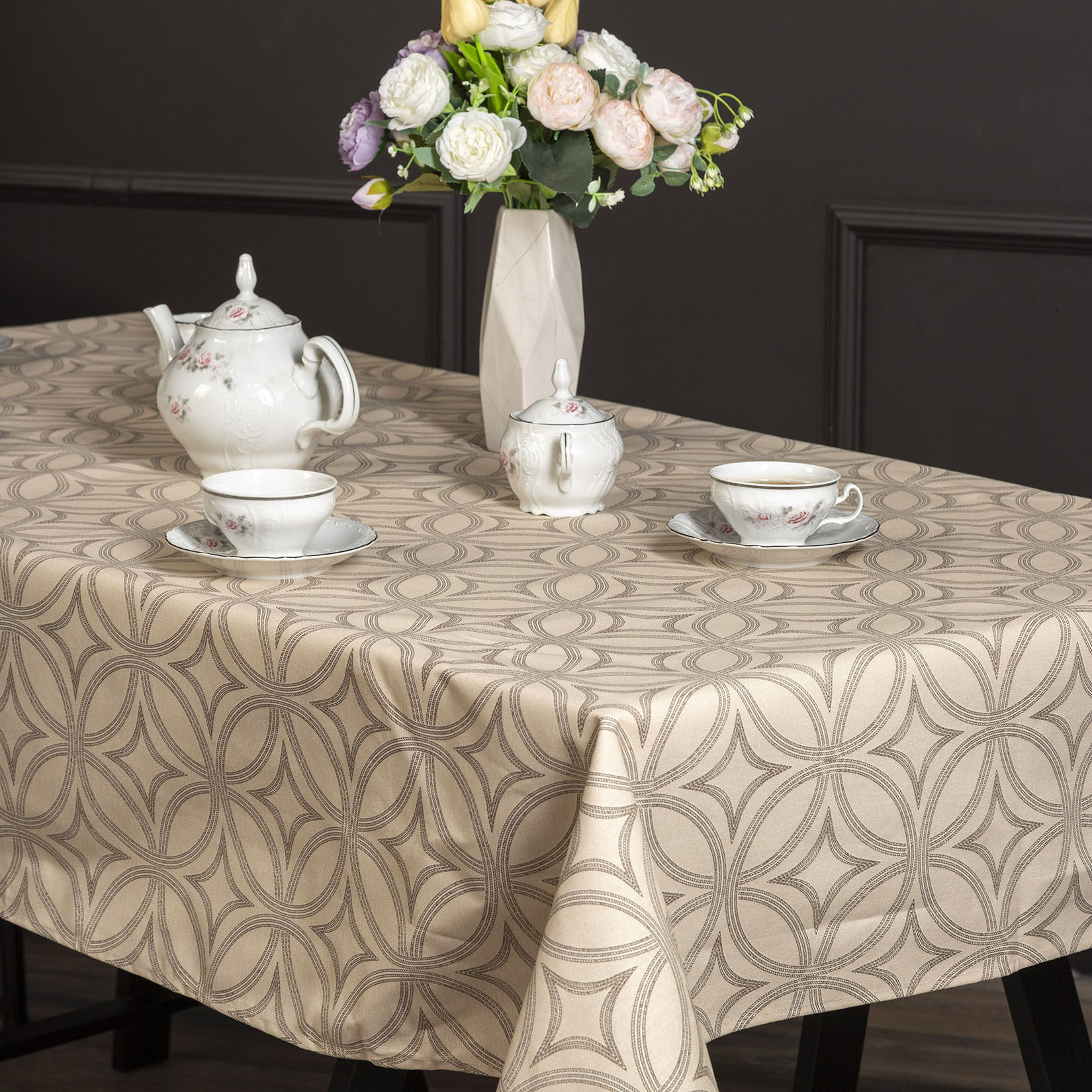 Скатерть 130х180 с тефлоновым покрытием 030