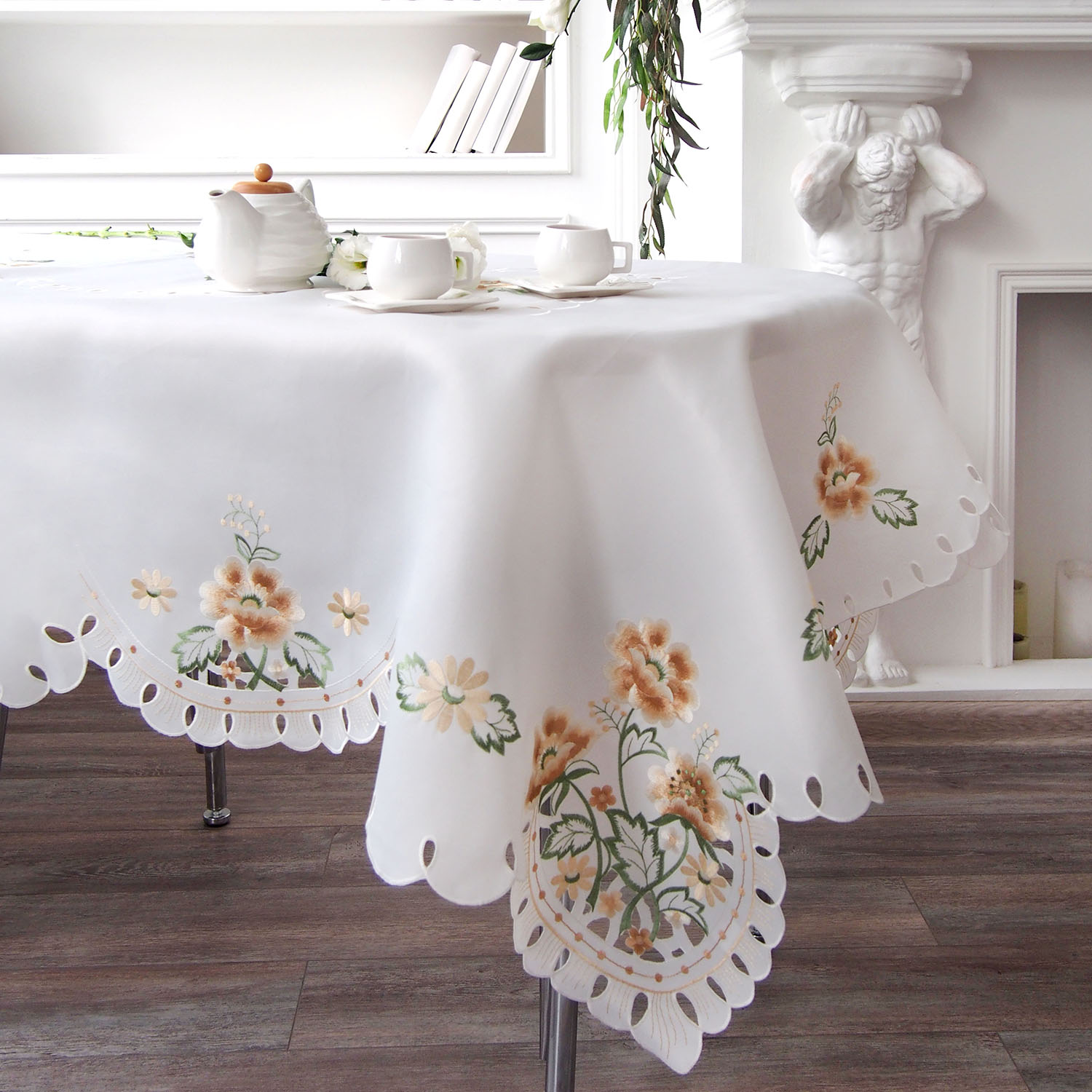 Скатерть 0119-1 белая