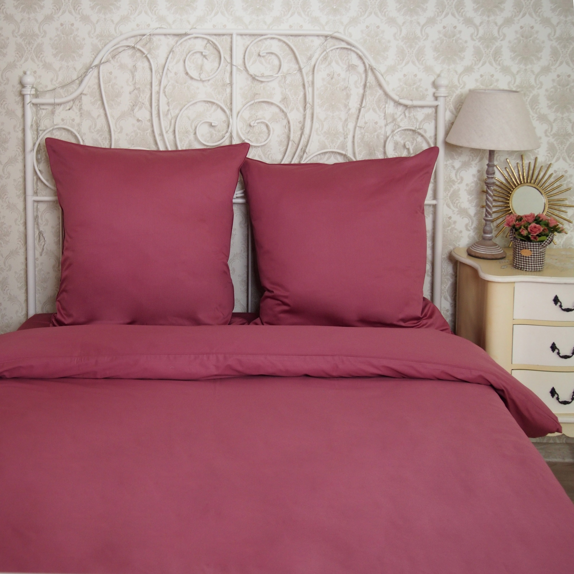 Комплект постельного белья Сатин-Люкс прокисшая малина 1609