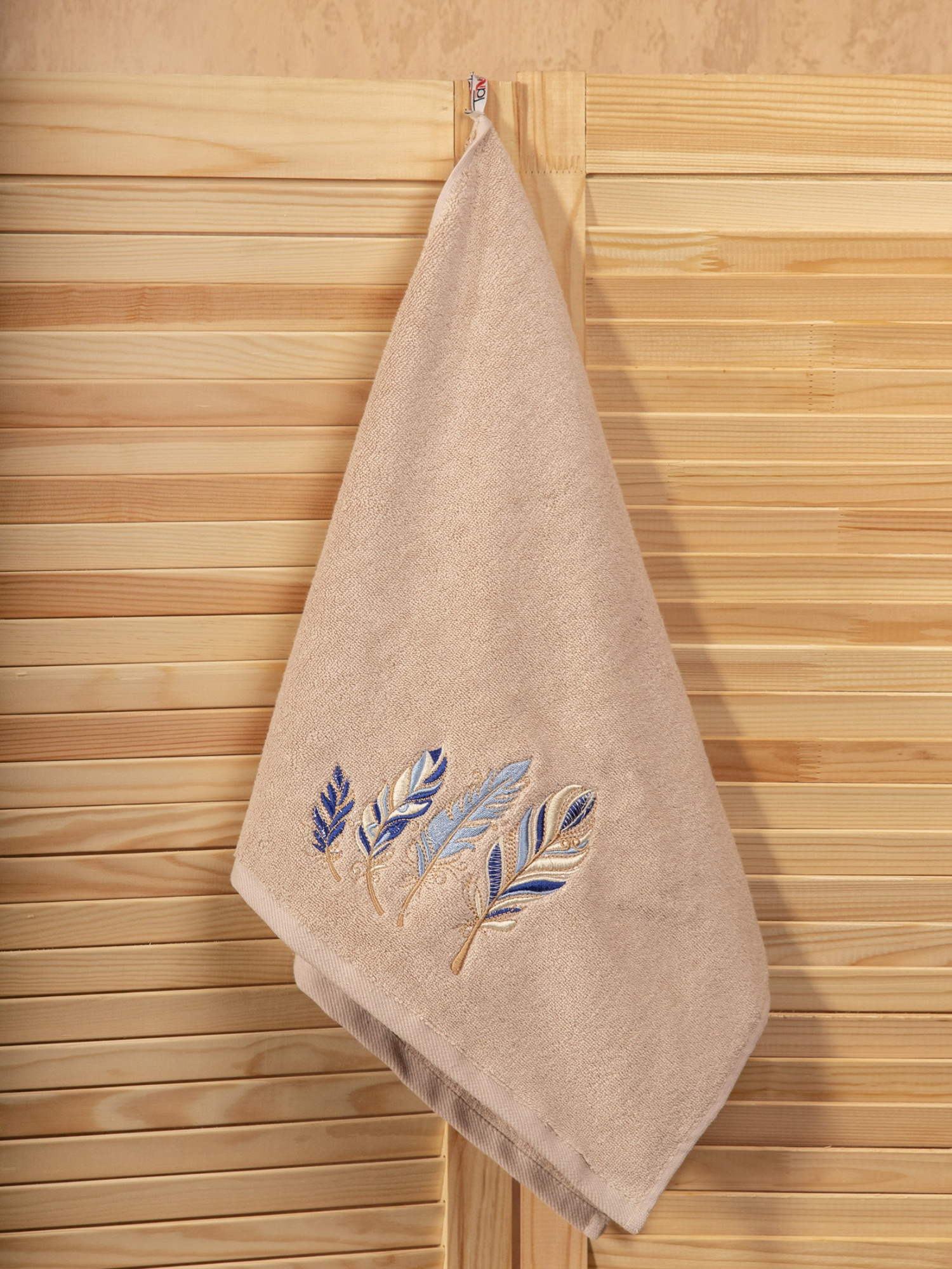 Полотенце ПЕРЫШКИ бежевое без бахромы