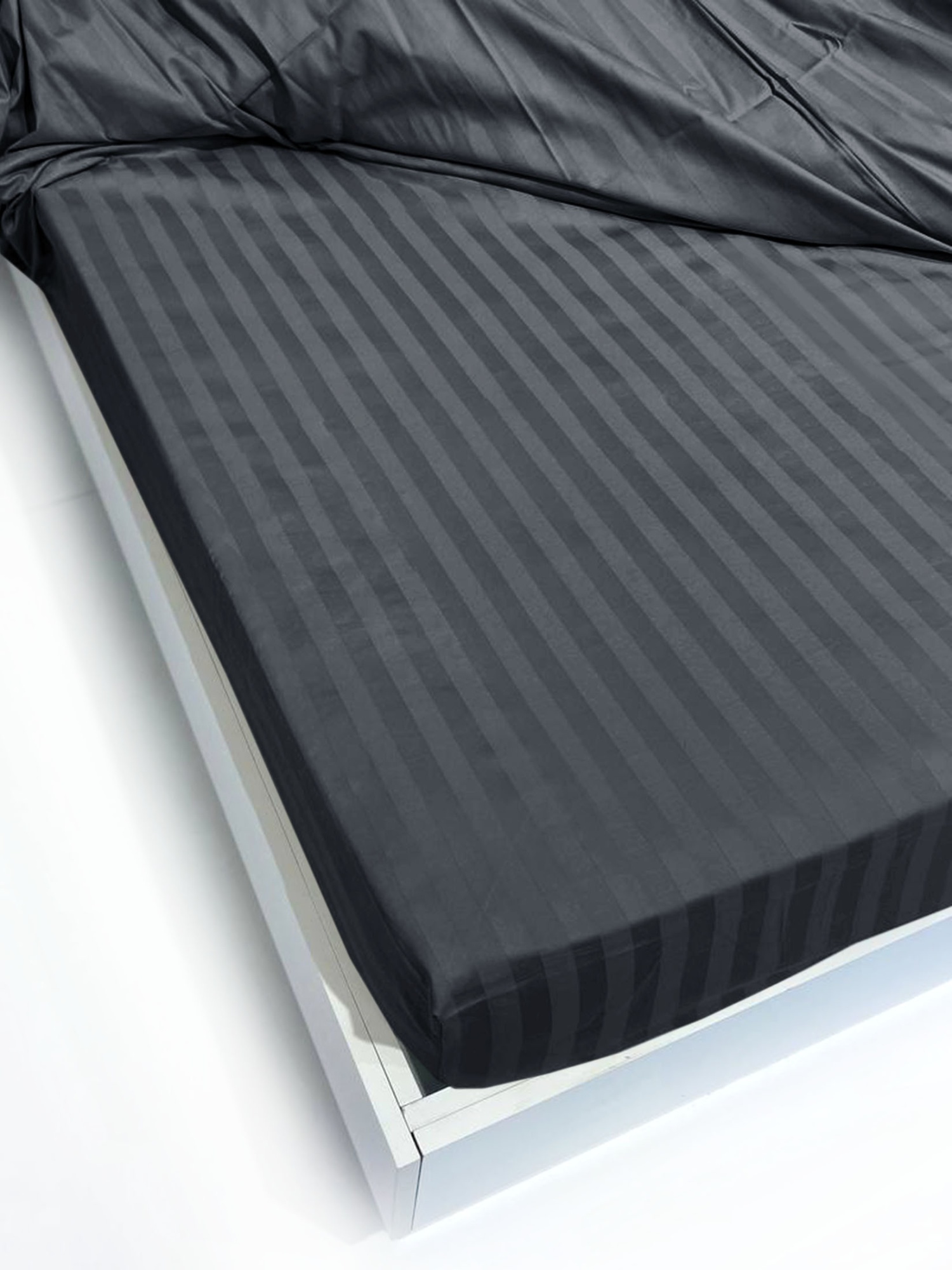 Простыня на резинке Сатин-Страйп мокрый асфальт 20-4005