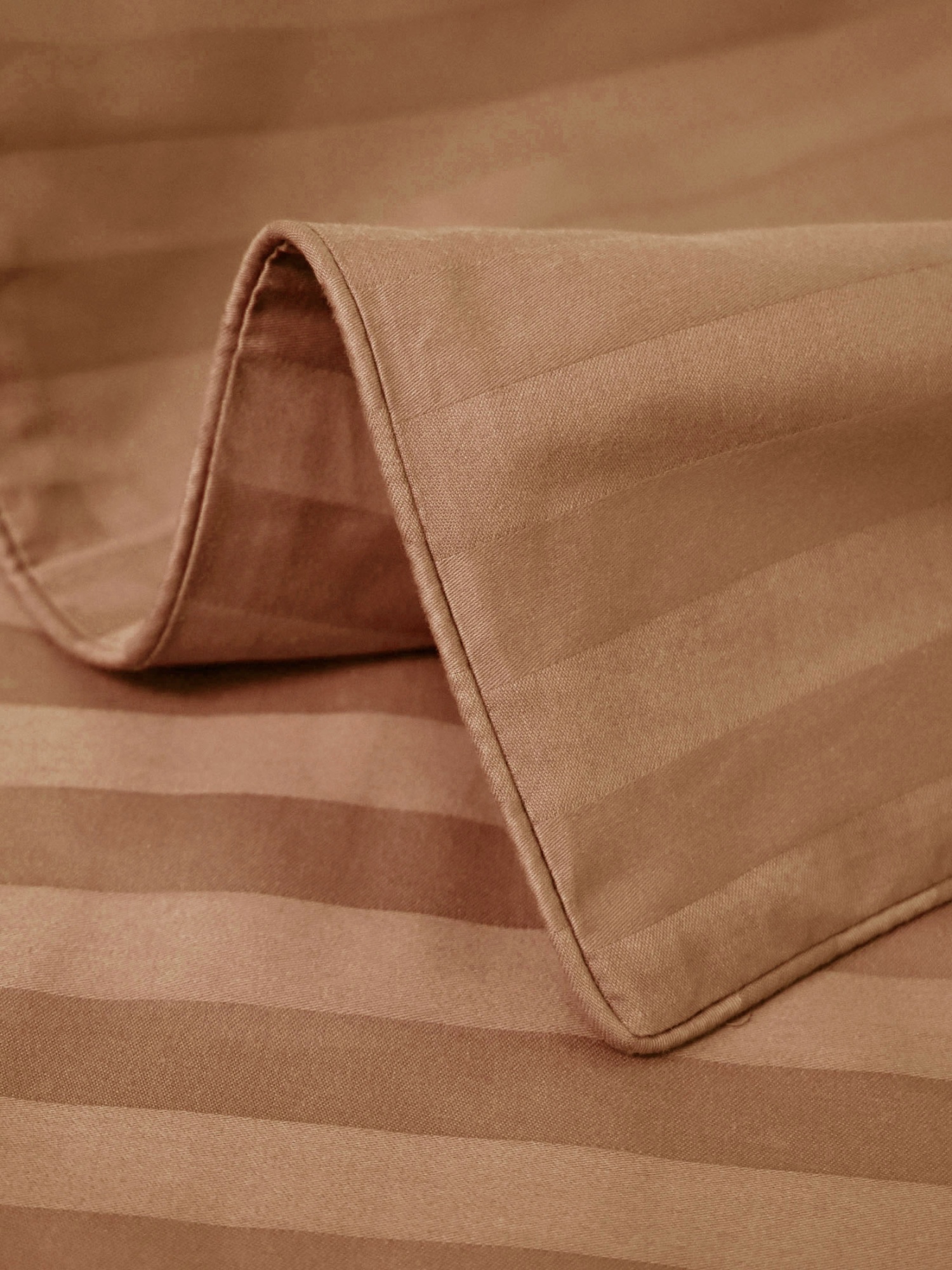 Набор наволочек Сатин-Страйп светло-коричневые 2205